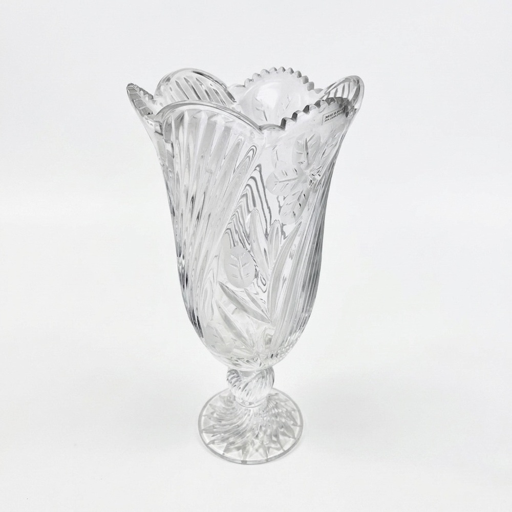 Vintage POLAND 24% Lead Crystal Frosted Floral Scalloped Pedestal 10" Vase